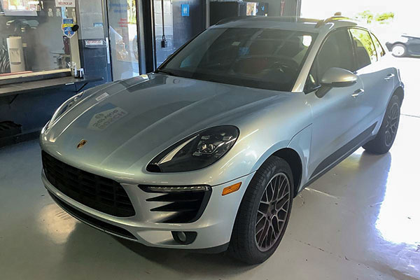 Recommended Porsche repair shop JB Import Automotive Repair provides repair, maintenance, and service for Porsche cars in St. Petersburg, FL.