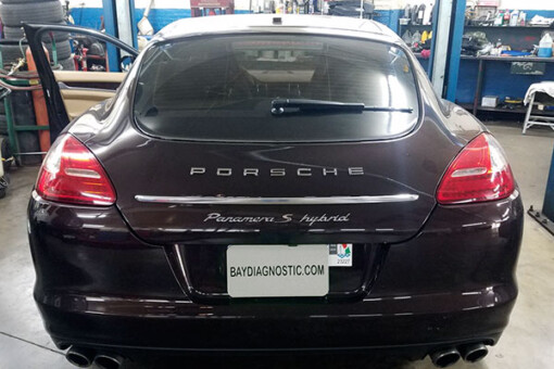 Independent Porsche Mechanics Bay Diagnostic a leading Porsche repair shop in New York