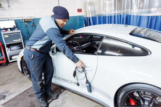 Independent Porsche repair shop Bay Diagnostic offers maintenance services for all Porsche cars near Brooklyn, NY