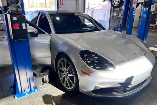 Independent Porsche repair shop Group One Motorwerks offers maintenance services for all Porsche cars near Tucson, AZ.