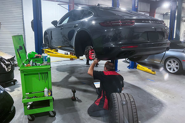 Porsche Repair Shop near Gainesville, FL, Carrsmith specializes in Porsche repair, maintenance and tuning.
