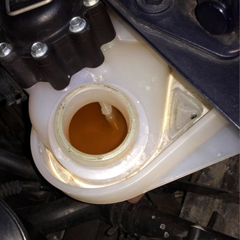 oil in coolant reservoir problems oil in coolant reservoir problems