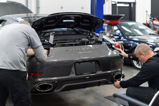Independent Porsche repair shop Olsen Motorsports offers maintenance services for all Porsche cars near Downers Grove, IL.