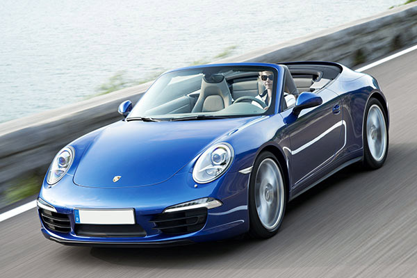 Porsche 911 Carrera 991 maintenance or service schedule intervals with details of the time and mileage intervals or maintenance items to replace. We include the original Porsche maintenance schedule and some additional recommended maintenance intervals for your 911 Carrera 991.
