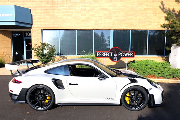 Porsche repair shop Perfect Power provides repair, maintenance and servcie for Porsche Cars in Buffalo Grove, IL.