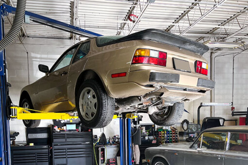 Porsche Repair Shop near Merriam, KS, Star Motors Ltd specializes in Porsche repair, maintenance and tuning.