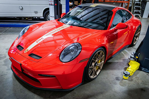 Independent Porsche Mechanics North West European Autoworks a specialist Porsche repair shop in Washington.