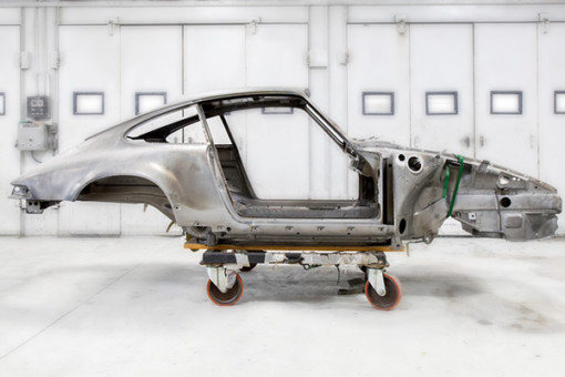 Full body restoration of classic air-cooled Porsche by Olsen Motorsports in Chicago