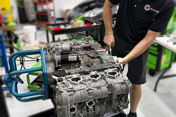 Independent Porsche Mechanics Fifth Gear Autosports a specialist Porsche repair shop in Texas.
