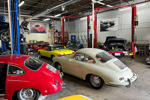 Independent Porsche Mechanics Rennstatt a specialist Porsche repair shop in Michigan.