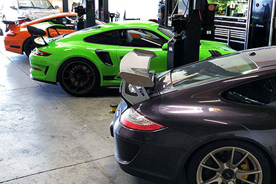 Porsche repair shops and Porsche specialists in Minnesota