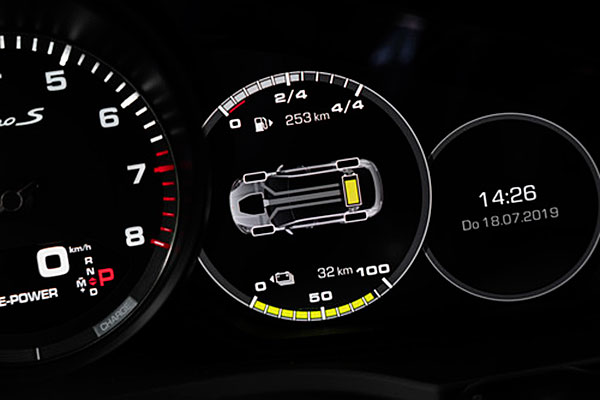 Porsche hybrid system indicator