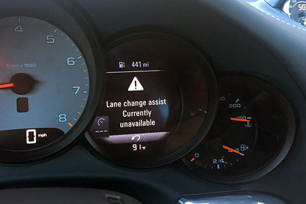 Porsche lane change assist not available
