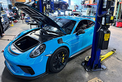 Porsche repair shops and Porsche specialists in Colorado