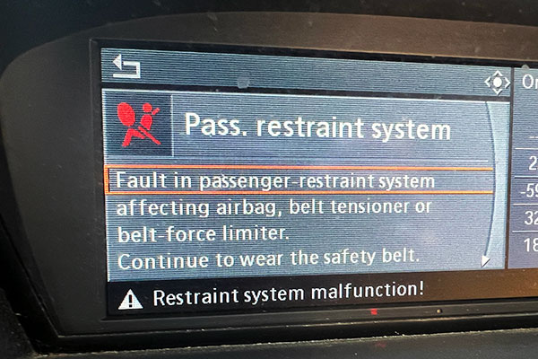Porsche safety restraint system failure