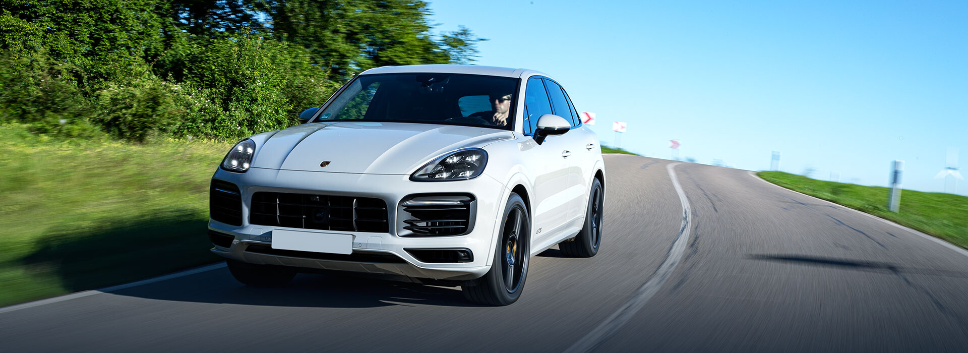 Porsche Cayenne maintenance service schedule explained