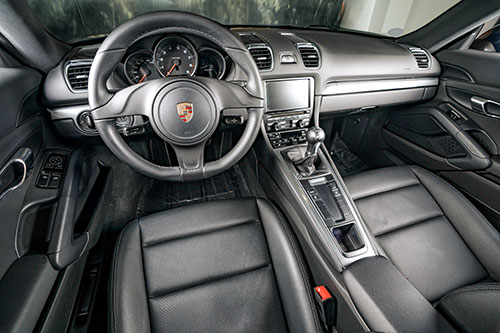 refined Cayman 981 interior