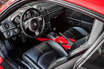 987.2 Cayman interior