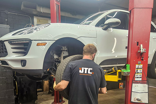 Independent Porsche Mechanics JTC Automotive a specialist Porsche repair shop in Pennsylvania.